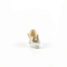 1pc Shaped Ceramic Egg Cup, Modern & Simple Style, White Colors, Suitable For Kitchen & Dining Table Use,Kitchen,Christmas Gift