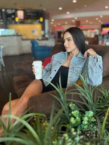 chamarra de mezclilla con destellos de piedras - Azul - Ver 1