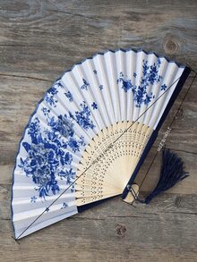 一把古典舞扇，折疊竹扇附傳統風景圖案，完美適用於民間藝術表演 - 白色 - 查看 2