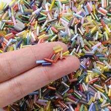 300 颗 2x6 毫米多色混合长管种子珠闪亮玻璃珠适用于制作手链首饰 DIY 针线活手工配件 - 彩色 - 查看 3