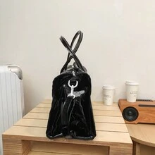 1入組透明色防水PVC(聚氯乙烯)旅行袋、行李袋、手提袋，具有大容量、輕便、抗刮、耐磨等特點，適用於旅行、野營、戶外、通勤，節日必備，夏天適用，休閒、可愛、時尚、街頭風格，有白色或黑色，適合男女生、學生、年輕人使用，具有雙手柄。 - 黑色 - 查看 7