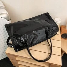 1入組透明色防水PVC(聚氯乙烯)旅行袋、行李袋、手提袋，具有大容量、輕便、抗刮、耐磨等特點，適用於旅行、野營、戶外、通勤，節日必備，夏天適用，休閒、可愛、時尚、街頭風格，有白色或黑色，適合男女生、學生、年輕人使用，具有雙手柄。 - 黑色 - 查看 8