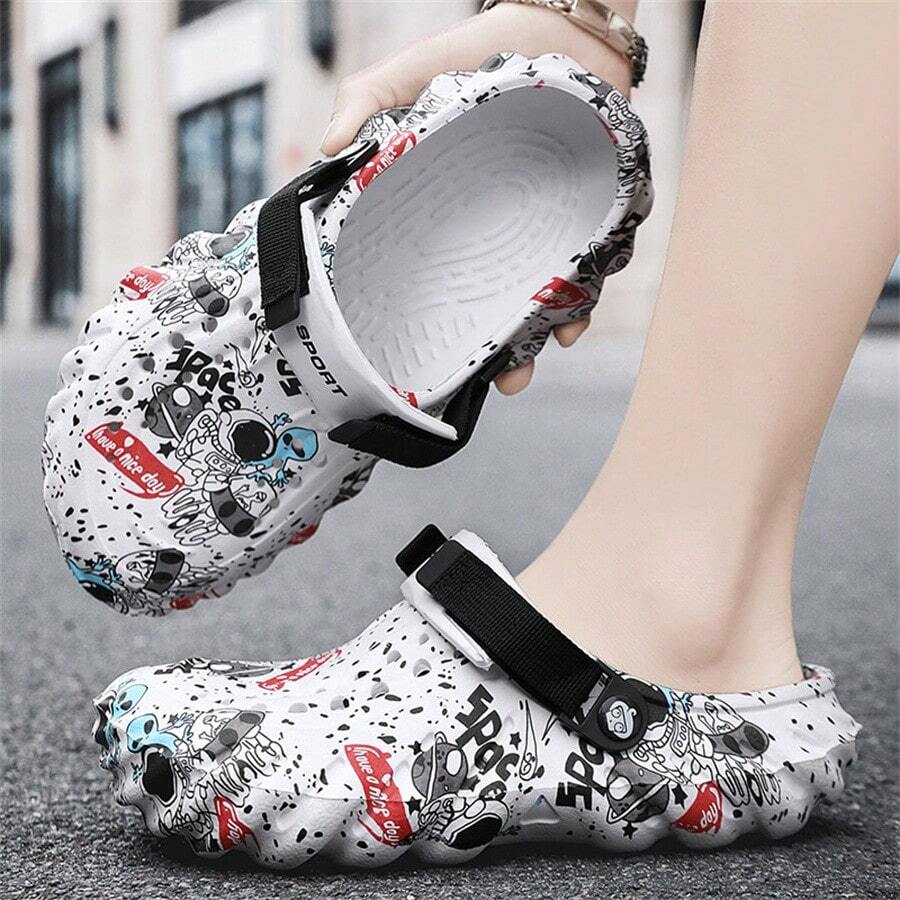 2025 Sandalias sin cordones huecas para hombres, chanclas de verano para exteriores, diapositivas deportivas y de playa