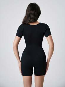 1 件女式黑色无缝柔软连体裤，带腰带，适合跑步和瑜伽训练，短袖