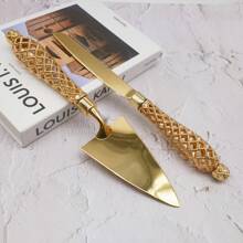WINON 2pcs/Set Gold-Plated Alloy Hollow Out Grid & Plum Blossom Shaped Cake & Pizza Knife, Weddings & Parties & Birthdays & Baking Utensils, With Exquisite Handle Design