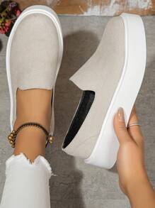 2024 New Casual Round Toe Flat Slip-On Loafers, Soft Sole Thick Bottom Fashion Flat Shoes (Size Runs Small, Suggest Ordering 0.5 Size Up) - Beige - View 5