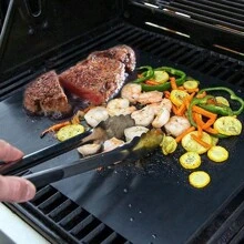 2/4/6 Stück 40 x 33 cm Backmatten, wiederverwend- und antihaftbeschichtet, ofensicher und hitzebeständig für Grill, einfach zu reinigende Back- und Grillmatten, Küchenhelfer