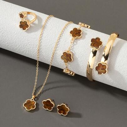 1 Set: 1 Lucky Clov…
