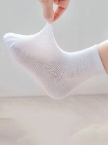 5双装儿童白色网眼透气中筒袜，男女童皆宜，适合运动、户外活动和返校穿着。 - 白色 - 查看 3