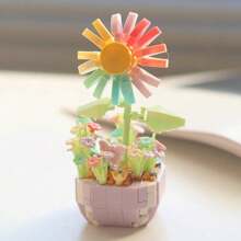 Variedad De Flores De Bloques De Construcción En Miniatura Con Macetas De Plástico, Incluidos Girasoles Y Rosas - Divertido - Ideal Para Decoraciones De Interiores Del Hogar, Regalos De Inauguración De Casa - Plantas en macetas con bloques de construcción de micropartículas. - Ver 7