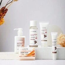 LANTHOME 5入組谷胱甘肽護膚品套裝,包含谷胱甘肽爽膚水,谷胱甘肽乳液,谷胱甘肽潔面乳,谷胱甘肽肥皂和谷胱甘肽身體乳液,具有抗氧化功能,有助於保濕和提亮膚色。 - 白色 - 查看 3