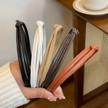 1/5 cái Xuân hạ thu đông chất liệu da PU Băng đô cài tóc Đối với phụ nữ Với Vượt qua Gầy Cạnh Gợi cảm Phụ kiện tóc Cái đó Làm Tóc Bằng phẳng Và Đồ trang sức - Nhiều màu - Xem 11