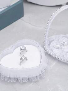 1 pieza Cojín de anillo para niña de las flores en boda con forma de corazón con encaje, caja de anillo con perlas y rhinestones en forma de corazón, cojín portador de anillo para niña de las flores, soporte para anillo de compromiso, caja de anillo con mariposa de encaje, caja de joyería, caja de almacenamiento de anillos de boda, soporte portador de anillo, cesta con mariposa para fiesta de boda, propuesta, declaración, cojín de anillo pequeño portátil, caja de anillo para el Día de San Valentín