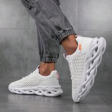 New Men's Breathable Running Shoes, Lightweight Sports And Leisure Shoes