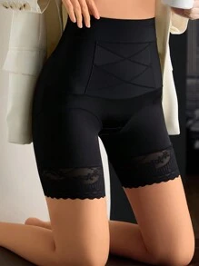 高腰束腹衣，用於婦女產後塑身，緊貼腹部並提升臀部