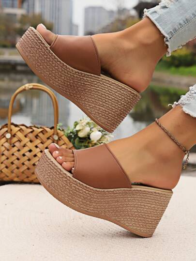 2024 Spring And Summer High-Heeled Women\ Wedge Half-Slipper, Popular Style For Outside And Seaside Wear With Polyurethane Thick Soles.