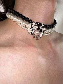 One Floral & Pearls Multi-Layered Heavy Duty Necklace, Suitable For Couple Daily Wear - Black and White Glass Beads - View 4