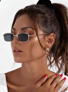 1pc Metallic Rectangle Frame Classic Vintage Hip Hop Stylish Eyeglasses For Women, Suitable For Driving, Travel And Daily Use Shades Beach Accessories Beach Accessories For Women Glasses Shades Basics Fall Winter Women Outfits Clothes Business Casual Gifts For Summer Beach Vacation,Outdoor,Travel - Grey - View 2