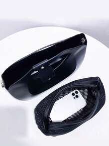 حقيبة جلي شفافة ذات أشرطة عريضة غير تقليدية للحمل عبر الجسم أو باليد موديل جديد لعام 2025