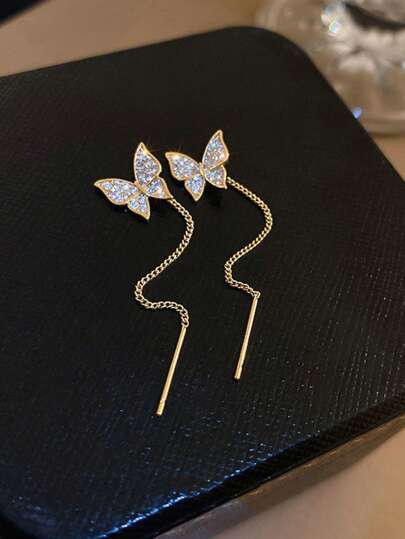 1 pereche de cercei simpli cu strasuri fluture lungi cu ciucuri, multi-purtați pentru femei, cadou cu carton aleatoriu (carton aleatoriu)