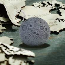 2 piezas Moldes de vela de la Luna y la Tierra 3D, moldes de silicona para manualidades con diseños de planetas, moldes de cera de aromaterapia con diseño de luna, moldes para hacer manualidades con yeso, suministros para hacer manualidades con arcilla, decoración del hogar - Blanco - Ver 4