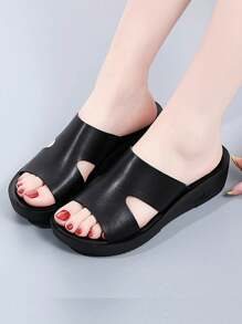 Nuevas sandalias de plataforma y cuña para mujer de verano, con suela gruesa, tacón alto para uso al aire libre, de estilo fashion. Chanclas con plataforma y tacón grueso en color negro para damas - Negro - Ver 4