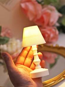 1pc Vintage Mini Desk Lamp With Battery, Warm LED Night Light, Battery Powered Small Table Lamp For Bedroom, Bedside, Office, Dorm And Party Decor - Huang Guang - View 7