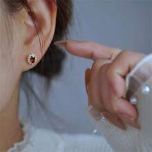 1 Stück Luxuriöses Set aus Vintage Rot Rubin Ring, Halskette und Ohrringen aus S925 Silber, mit Cubic Zirkonia und glänzenden Diamanten, vergoldet mit 18 Karat Gold, perfekt für Hochzeit, Party und den täglichen Gebrauch, ideales Geschenk für Mutter, beste Freundin oder Freundin zum Geburtstag.