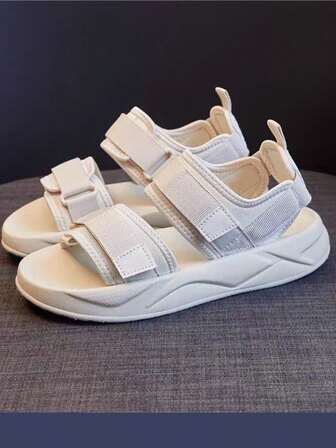 2024新款女士運動涼鞋，厚底和輕量化設計，配帶，腳趾環和防滑鞋底，適合於海灘或戶外活動等各種場合