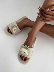 Giày sandal đế bằng mềm mại, hở mũi cho nữ có đế trong thoải mái, thân trên bằng vải nhung thời trang, họa tiết hoạt hình đáng yêu, trang trí thỏ 3D, đế ngoài chống trượt, dép quai đa năng, dép đi trong nhà phong cách tối giản và thoải mái, thích hợp sử dụng ngoài trời, văn phòng và gia đình. - trắng - Xem 6