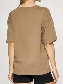 Camiseta holgada con estampado de cuello redondo y hombros caídos para mujer versátil - Marrón - Ver 5