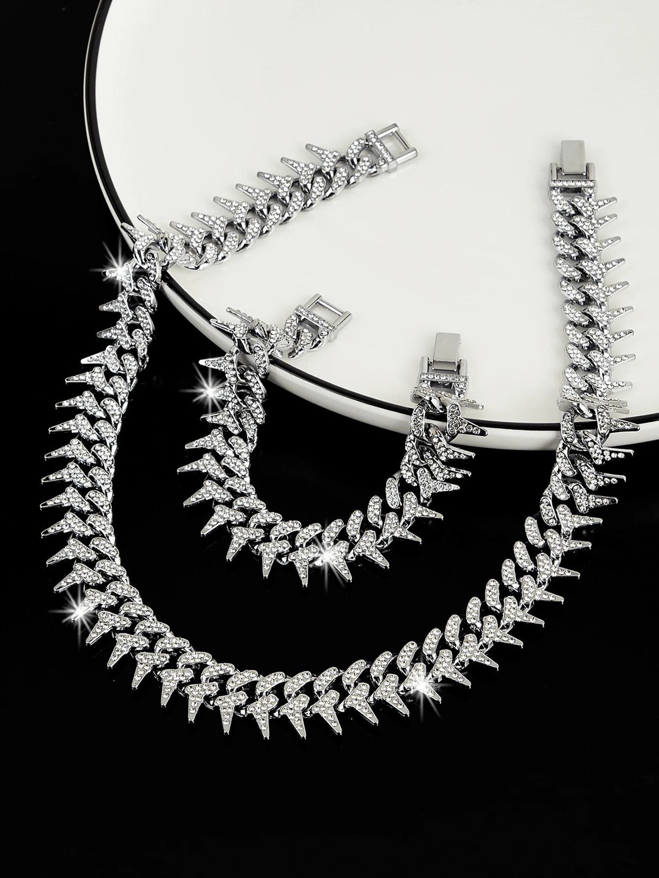 1件新穎的龍鬚刺銀合金鑲鑽項鍊手鍊套裝,男女適用