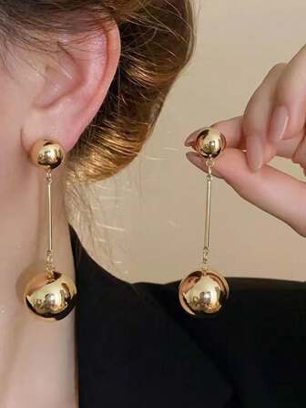 1 Par De Pendientes Con Borlas Largas Y Metálicas De Estilo Europeo Y Americano Con Diseño De Grandes Bolas, Joyería De Oreja Moderna Y Personalizada