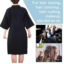 男女通用美发沙龙披肩 - 轻便、可调节的客户礼服，适合剪发、造型、染发 - 专业且易于清洁，美发工具、美发产品和配件，适用于理发沙龙美容旅行必需品、返校、旅行度假必需品、女士发饰、光滑后梳、理发配件、吹风机、吹风机、头发、配件、美发产品、美发工具、美发用品、护发、卷发刷、理发、理发配件、美发设备、旅行必需品、旅行必需品、发型、美发