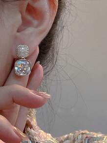 1 Pair Of Delicate Geometric Artificial Glass Rhinestone Fashionable Elegant Women's Casual/Dating/Holiday Gift Dangle Earrings