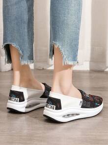 SHUANGXING 1 đôi Của phụ nữ Đầy màu sắc In Giày vải , 2024 Mùa hè Mới Thời trang Giày lười Giày đế bệt Với Gót phẳng , Open-Back , Đi dạo , Mềm mại Đế , Chống mệt mỏi , Thoáng khí , Giải trí , , Giày dép - Đen và trắng - Xem 6