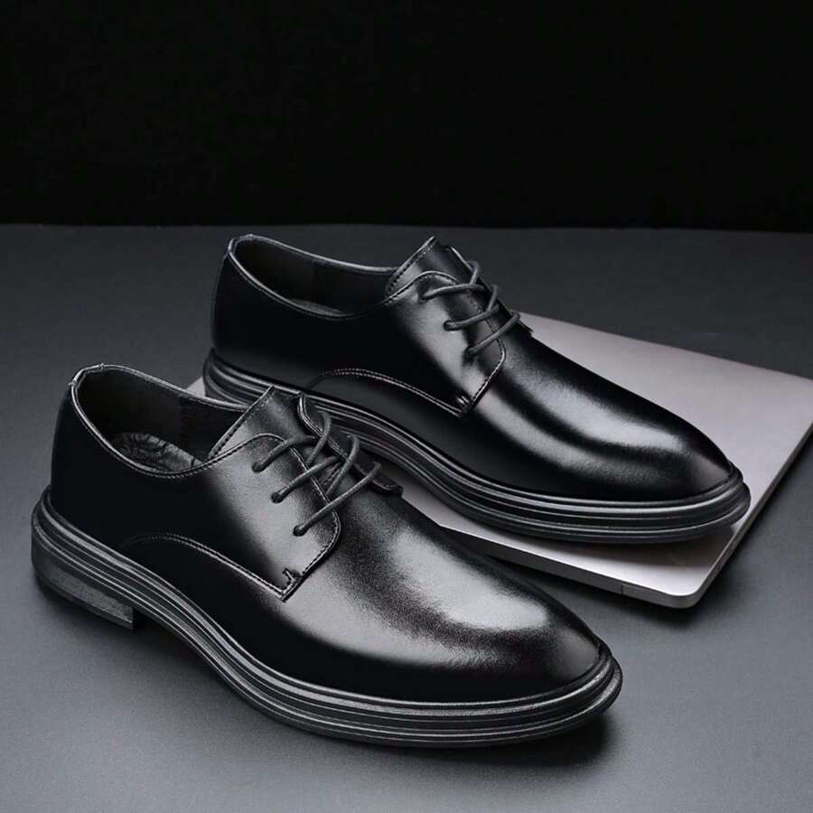 Scarpe formali da uomo nuove arrivate per occasioni d"affari e casual, antiscivolo, traspiranti e morbide, adatte per occasioni formali, riunioni aziendali, matrimoni, posti di lavoro e attività outdoor. - nero - Visualizzare 1
