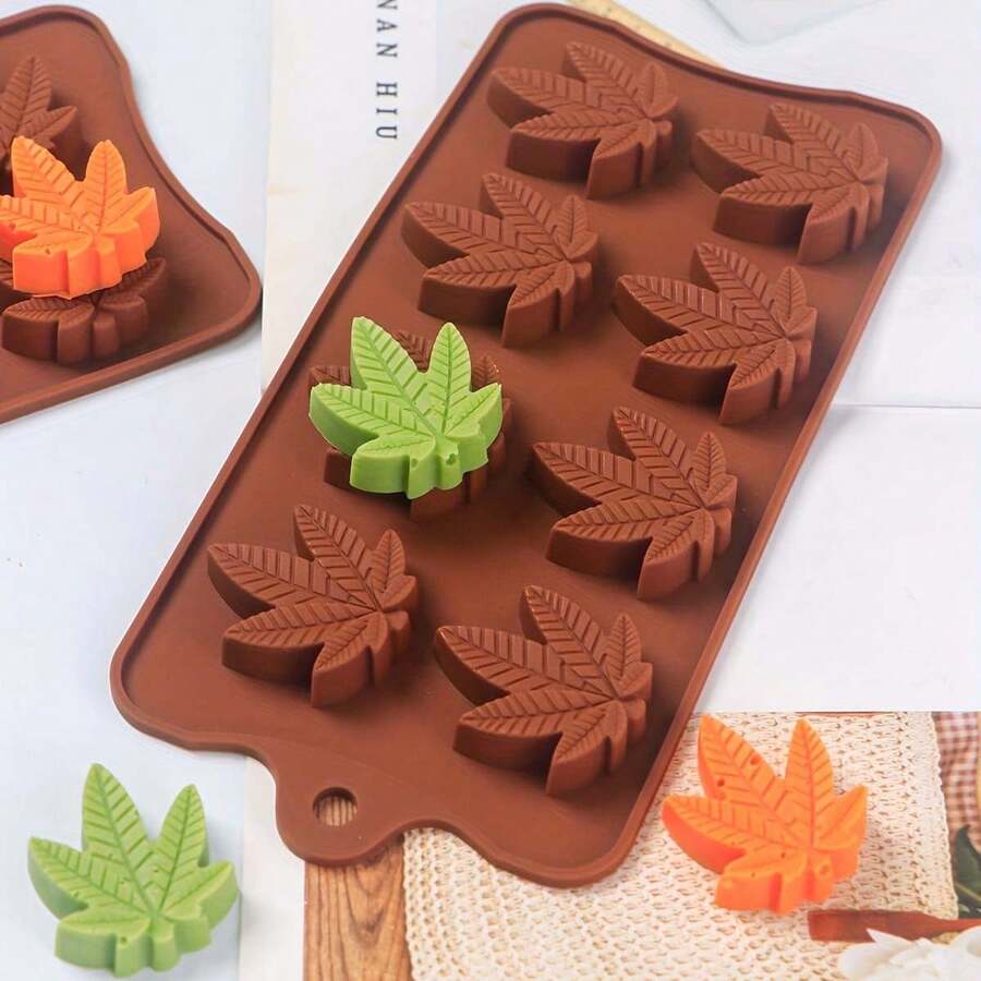 1pc Baking Silicone Mold, Maple Leaf Chocolate Mold Trays,  Ice Cream Mould, Baking Mold, Fondant Mold For Cake Decoration For Fondant Chocolate Candy, Household Kitchen Accessories - one-size - View 1