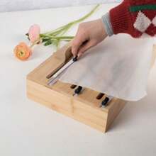 1 pezzo, organizzatore di sacchetti di stoccaggio in bambù 2-in-1, 3-in-1 per mantenere il cibo fresco, organizzatore di cassetto da cucina, taglierina di pellicola e carta stagnola, organizzatore da cucina per cassetto, piano di lavoro o fissaggio a parete