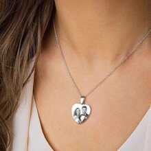 Custom Photo & Text Stainless Steel Engraved Heart Shaped Pendant Necklace, Valentine's Day Gift Stylish,Fall Fashion,Contracted,Simple,Casual,Old Money,Vintage Custom,Personalized,Unique Ideal Gifts For Him Girlfriend,Mom,Family,Friends,Daughter,Her,Boyfriend,Dad,Son,Pets,Grandparents For Anniversaries,For Valentine's Day,For Mother's Day,For Birthdays,For Graduation,For Daily Wear,For Weddings,For Prom,For Father's Day,For Party Valentines