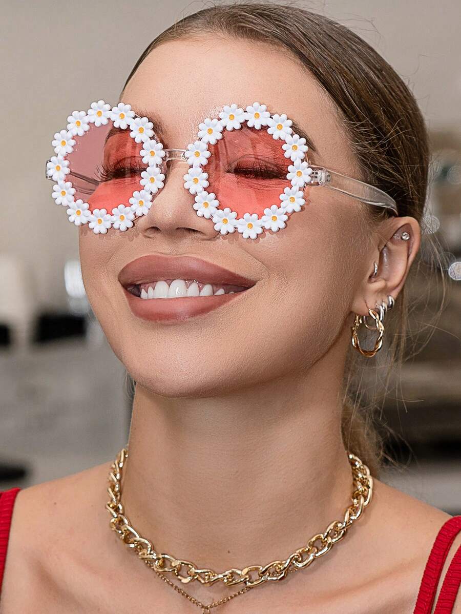 Round Flower Sunglasses For Men And Women, Made Of Plastic. Suitable