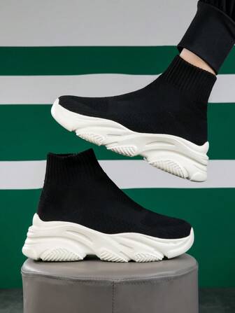 Spring And Summer New Socks Shoes Men Shoes Lightweight Breathable Plain All-Match Casual Men Shoes