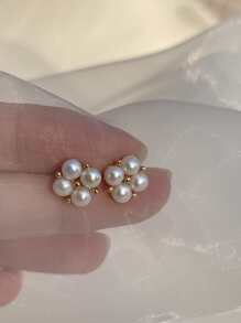 topshiny 1 Pair Fashionable New Faux Pearl Flower Stud Earrings, High-End Elegant Luxury Feel Jewelry For Women Valentines - White - View 4