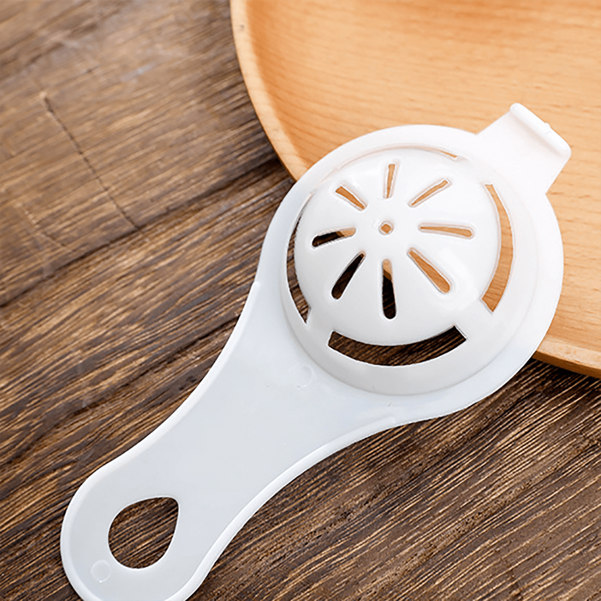 1pcs Egg Yolk Separator Kitchen Tool Egg Separator Tool Egg Yolk