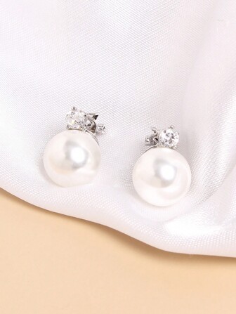 1pair White Pearl Clip On Earrings Without Piercing