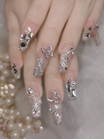 Juego de 24 uñas postizas en forma de ataúd largas estilo Y2K con diseño de mariposas 3D y cristales, adecuado para manicura con brillo para fiestas, bailes o uso en días festivos