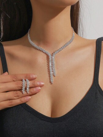 3 st. Gnistrande Strassdekor Halsband Örhängen Set