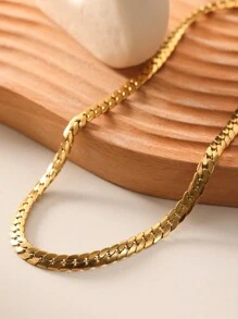 Eine modebewusste und 18K vergoldete Edelstahl Platte und breite Kette Halskette mit einer übertriebenen Design, die für Frauen geeignet ist, auf Partys zu tragen oder als Geschenk für Mütter.