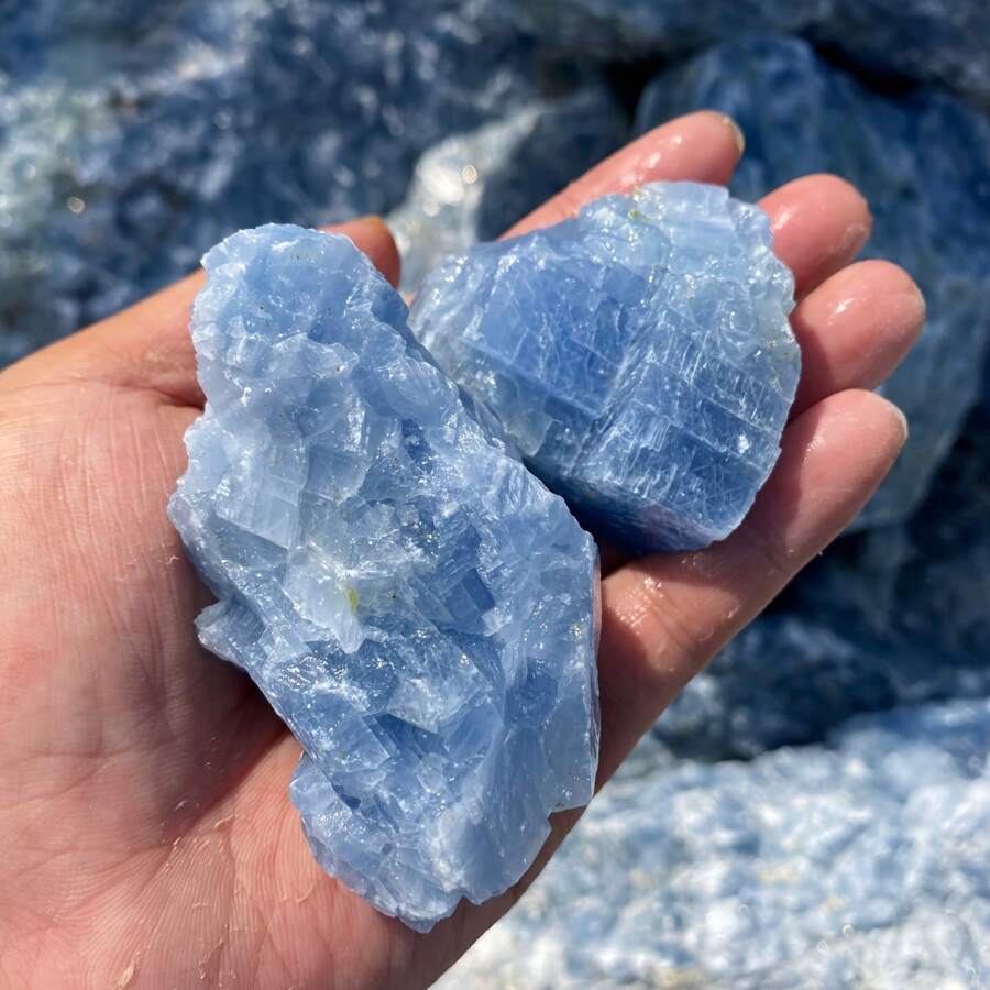 1/2/3pcs Natural Blue Kyanite Crystal Specimen, Party Decoration, Mineralogist Collection Healing Crystal, High-End Jewelry DIY Decoration, High Energy Quartz Crystal Cluster, Raw Energystone, Yoga, Meditation, Spiritual Decor Gemstone, Best Holiday Gift