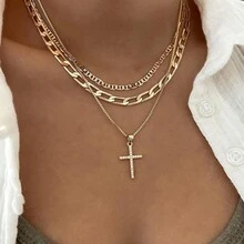 Một mảnh vòng cổ mặt dây chuyền chữ thập nhiều lớp hoàn toàn bằng kim cương giả màu vàng - Vàng - Xem 4